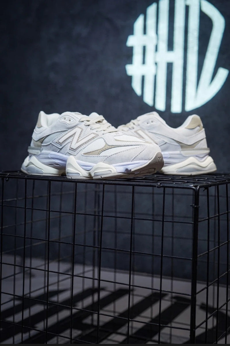 Tênis New Balance 9060