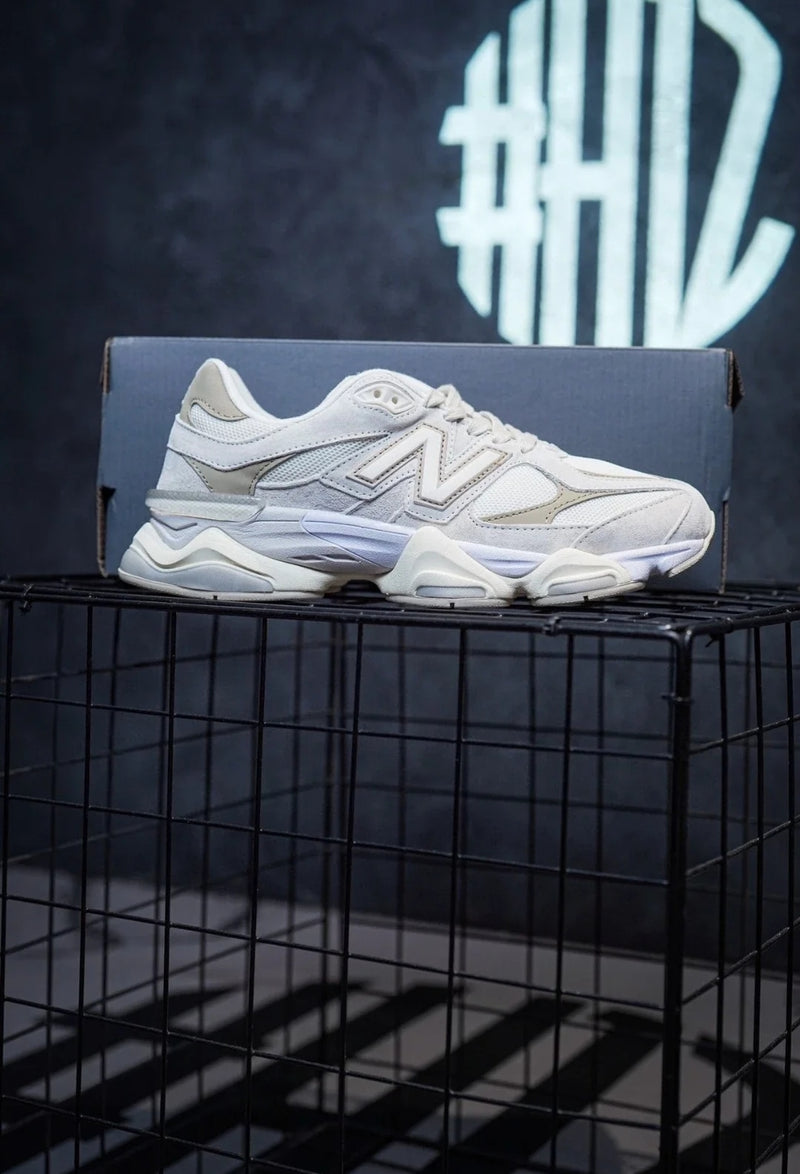 Tênis New Balance 9060