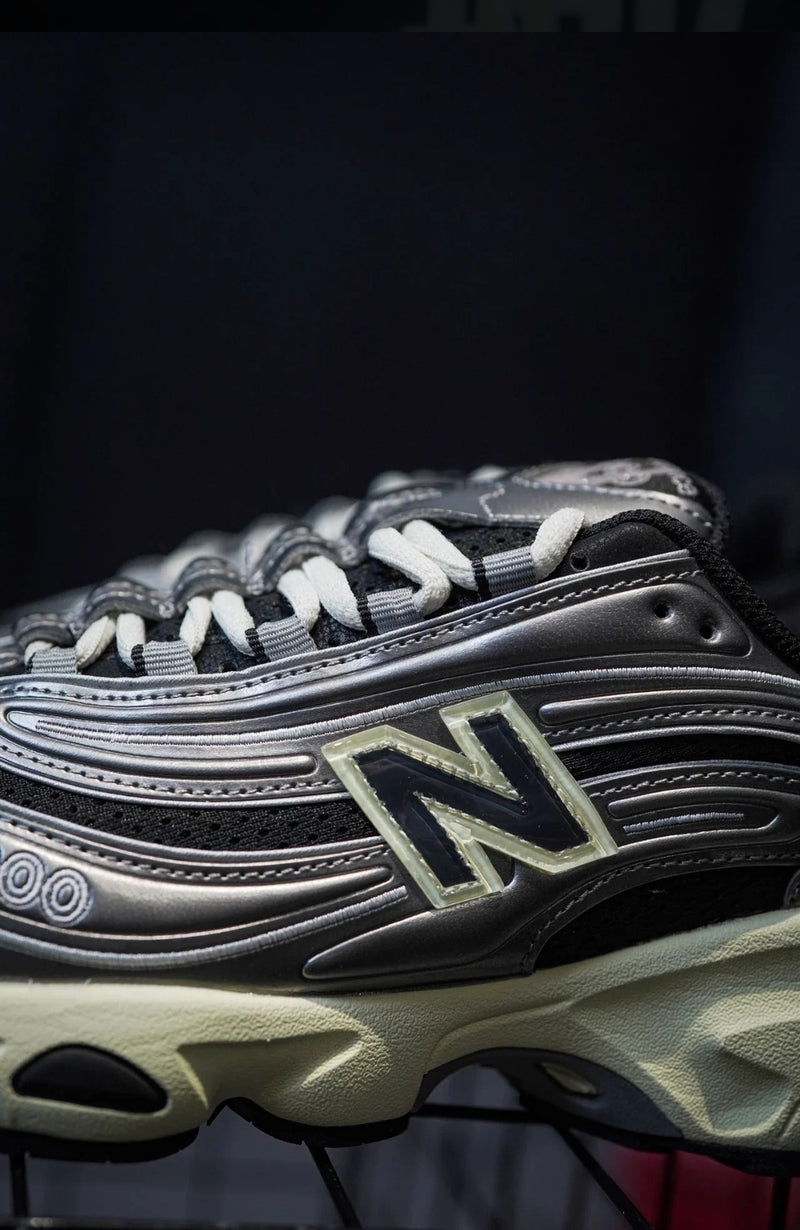 Tênis New Balance 1000