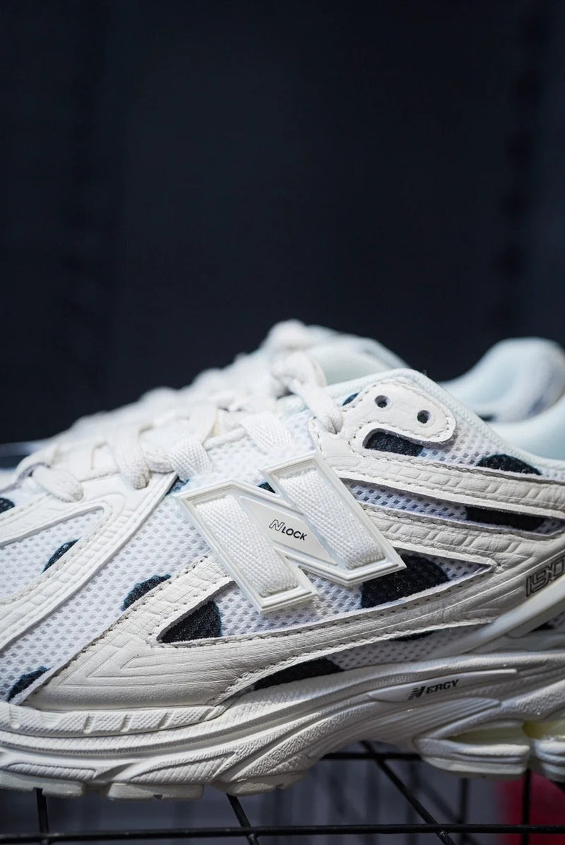 Tênis New Balance 1906R