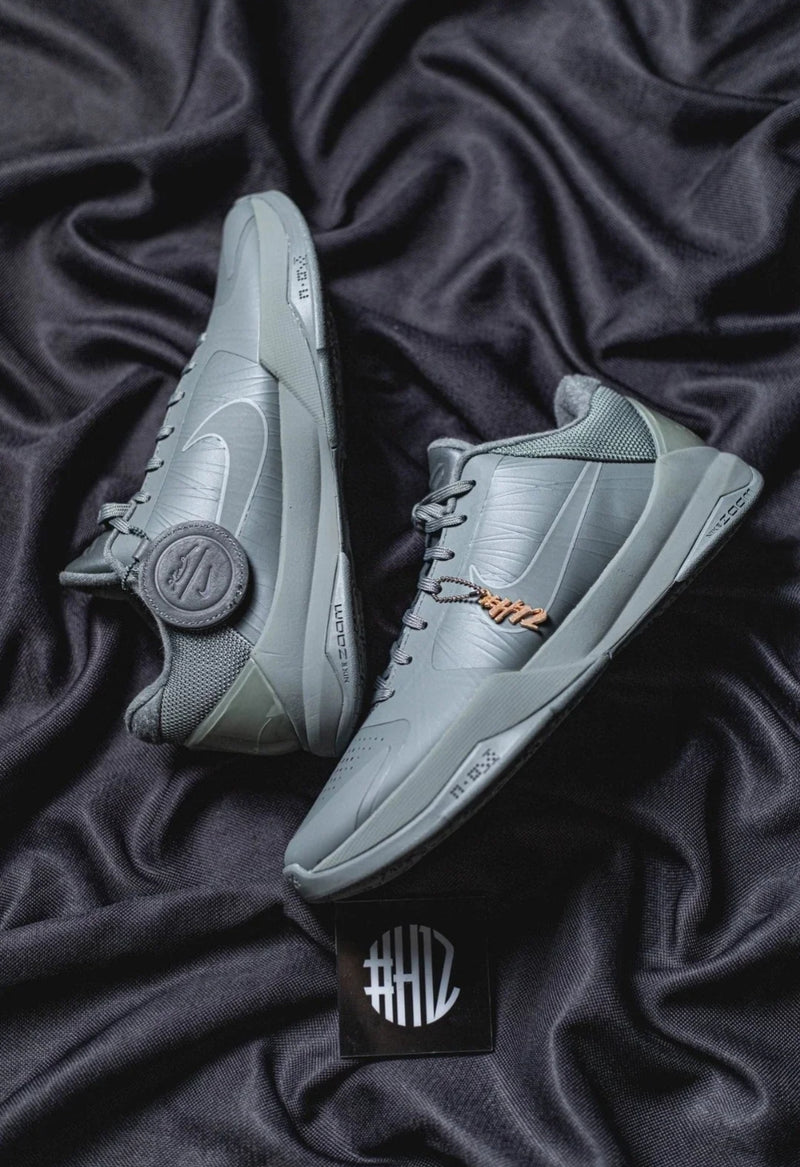 Tênis Nike Zoom Kobe 5