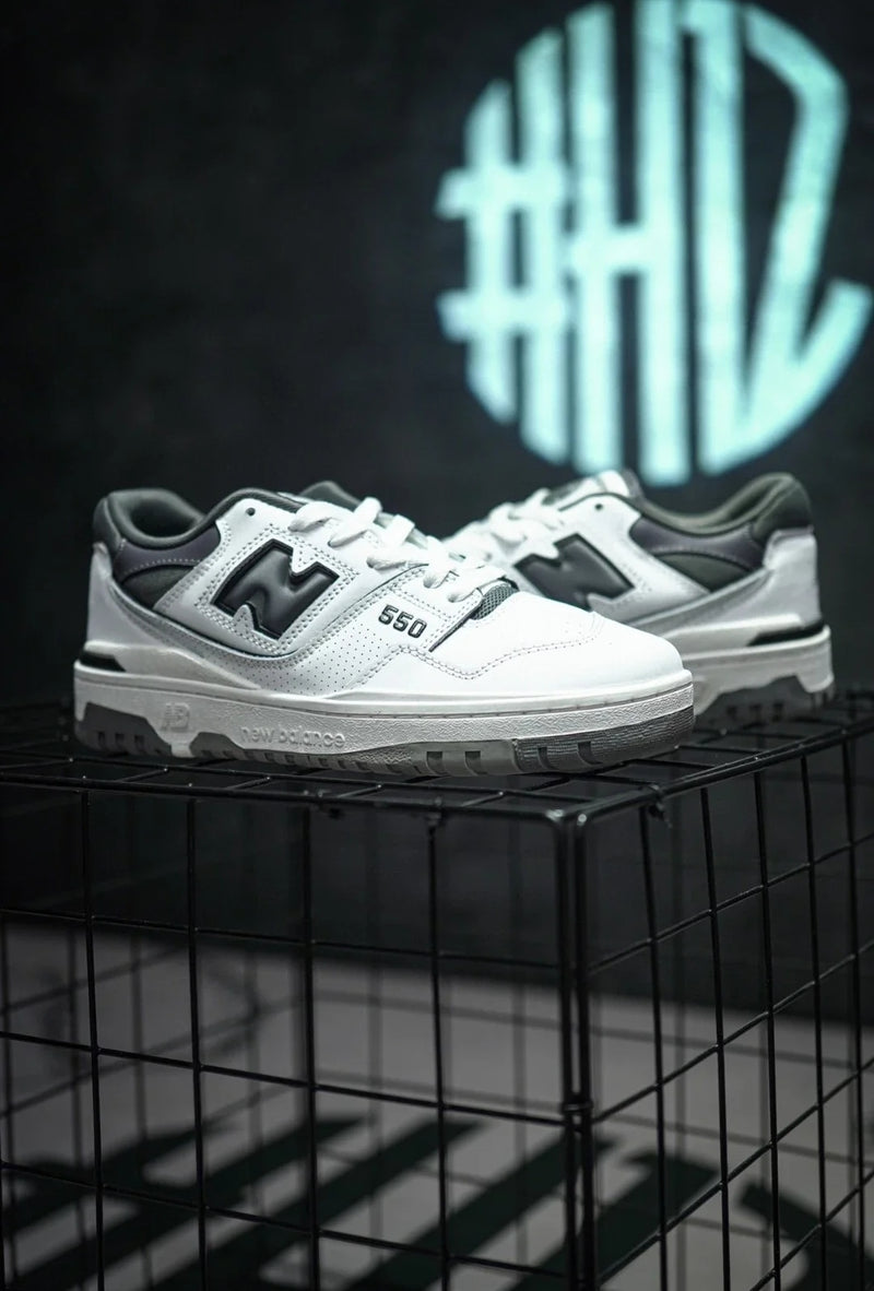 Tênis New Balance 550 x Anime Leon Dore