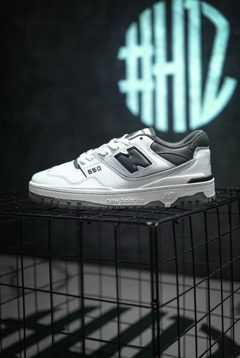 Tênis New Balance 550 x Anime Leon Dore